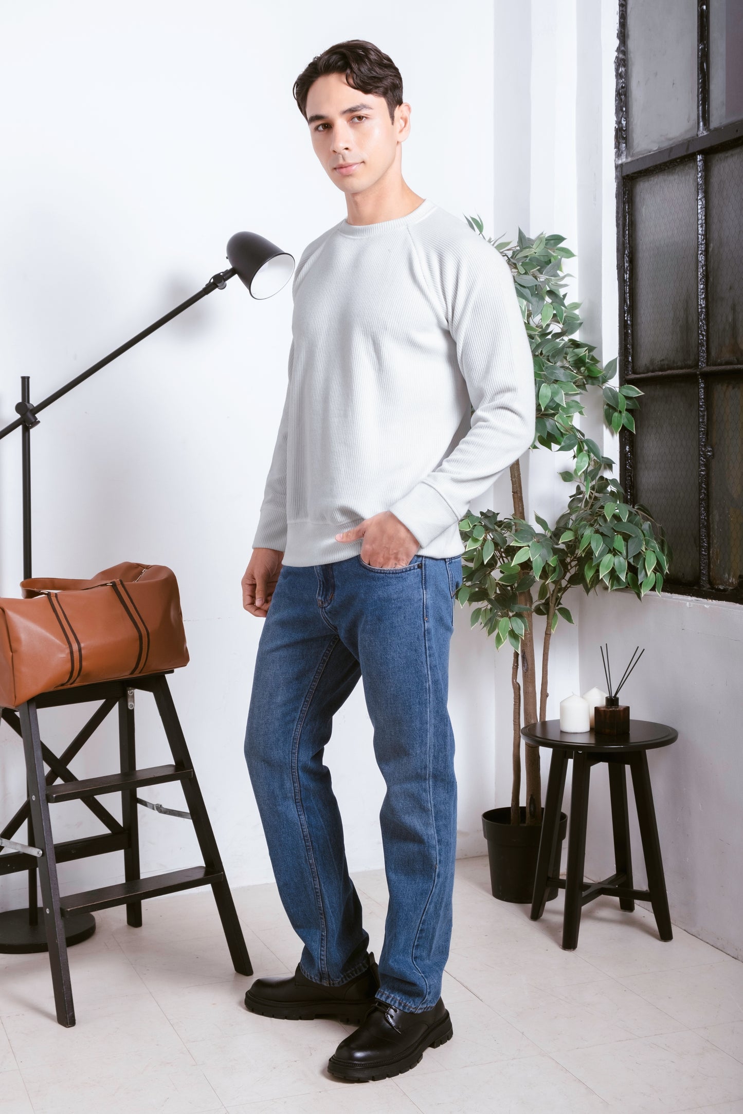Tailored Fit Knitted Sweater - Classic White